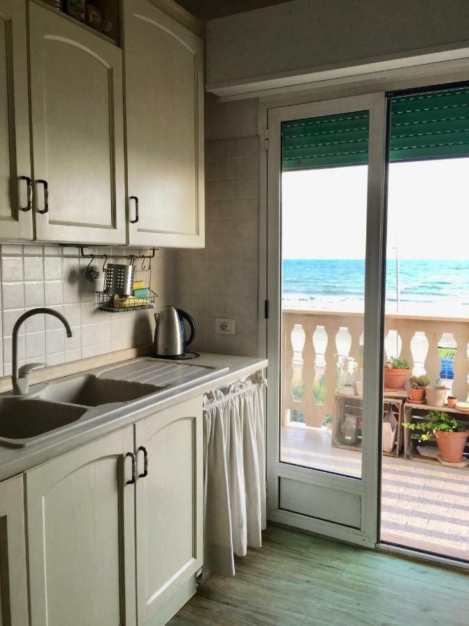 Casa Al Mare Apartman Lido di Ostia Kültér fotó
